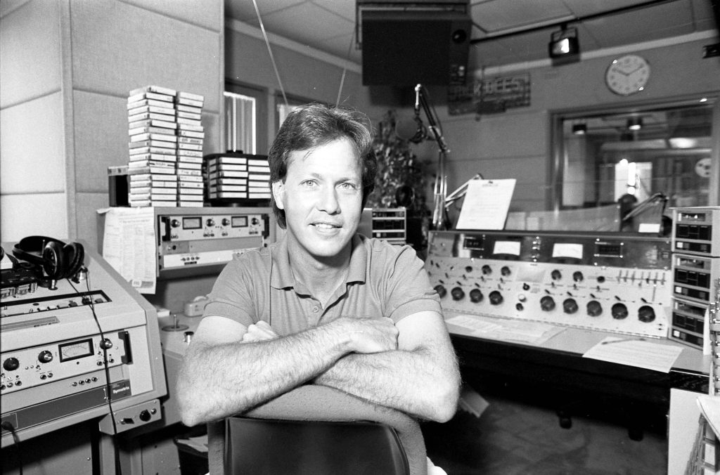 Rick Dees with the Weekly Top 40 on Radio Nova